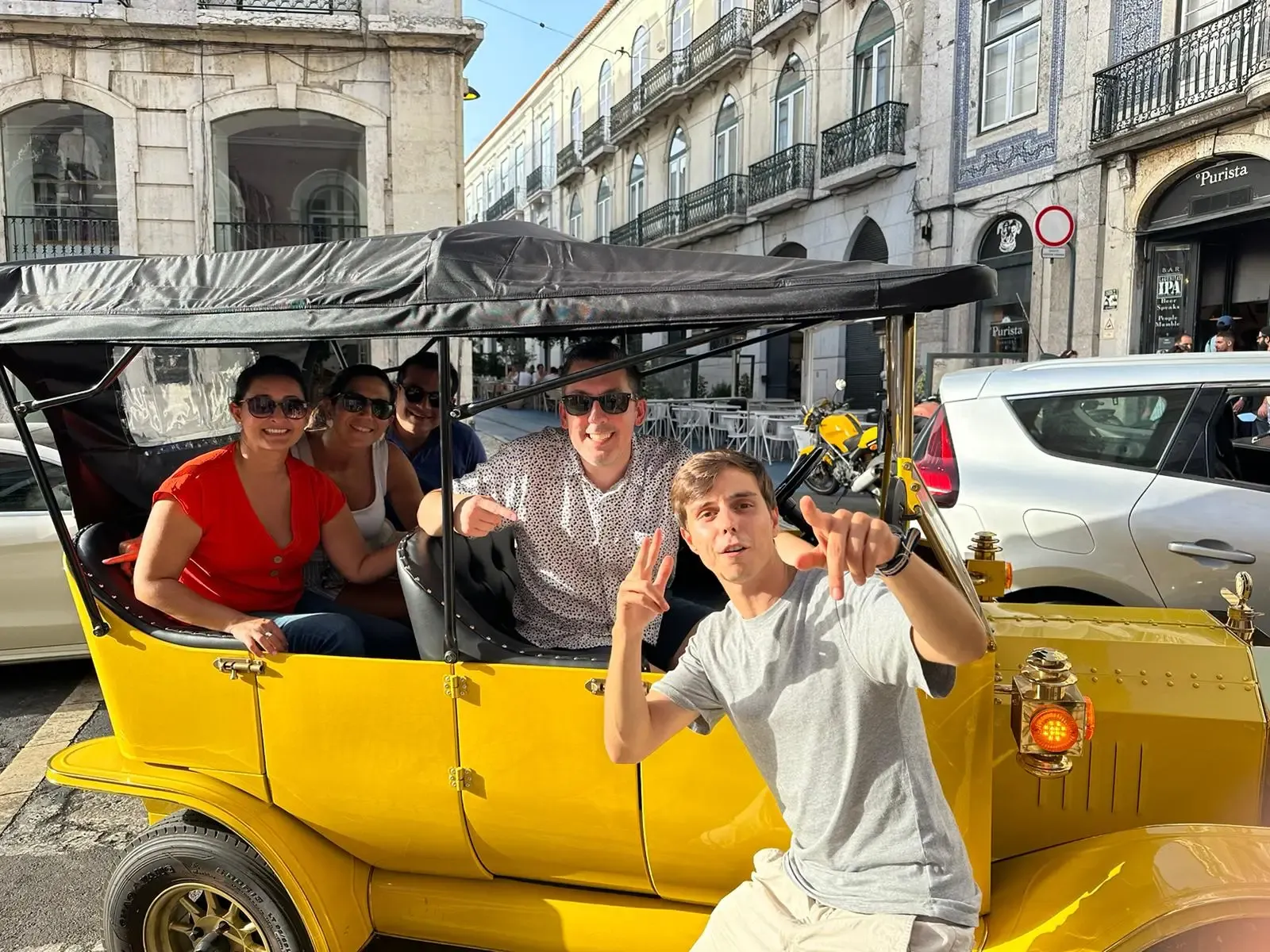 Alfama Essentials Experience
